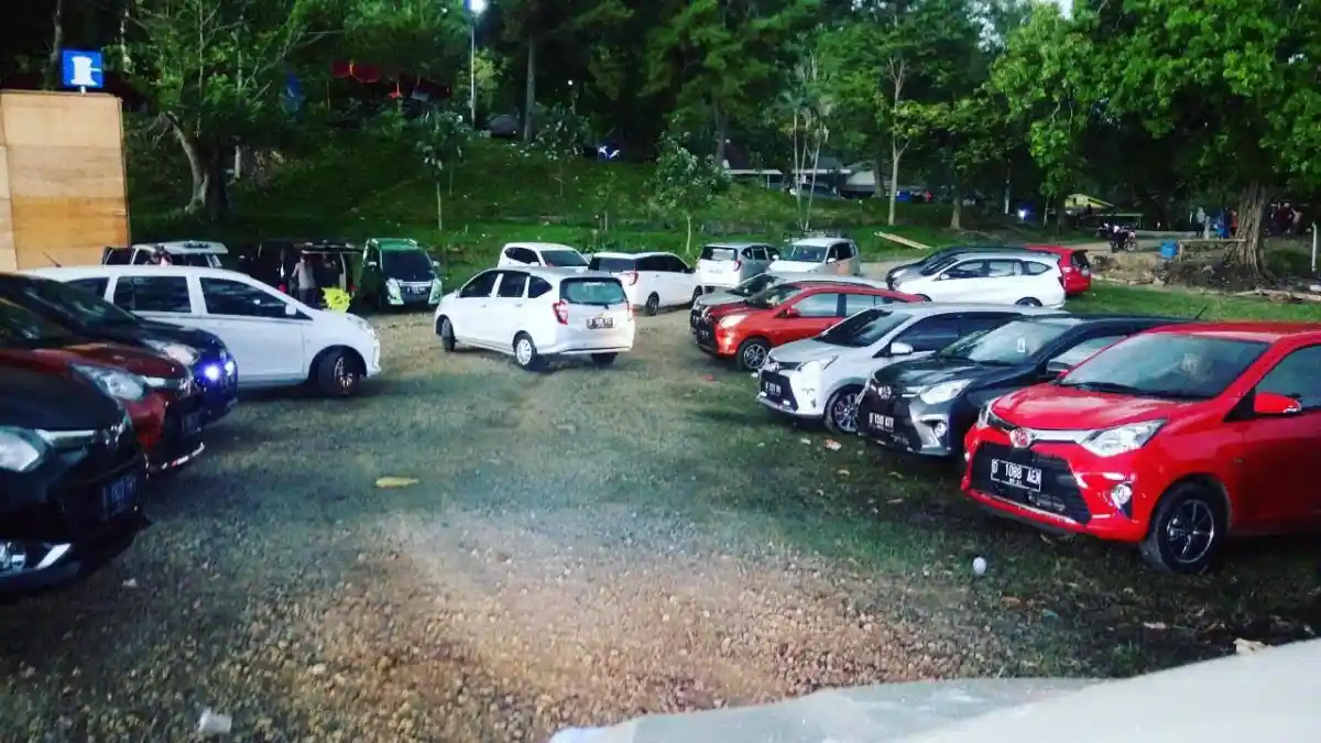 Foto - Calya Sigra Community Lakukan Touring ke Jatiluhur Sekaligus Uji Ketangguhan