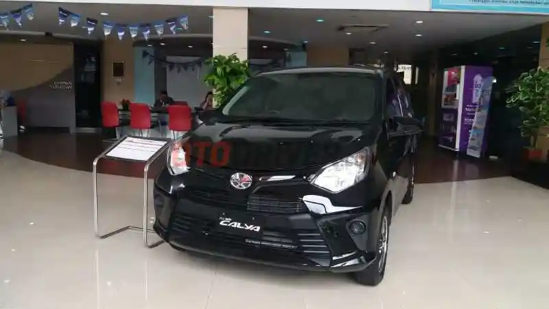 Foto - Cocok Buat Taksi Online, Ketahui Skema Kredit Calya dan Sigra Tipe Terendah Cicilannya Mulai Rp 2 Jutaan