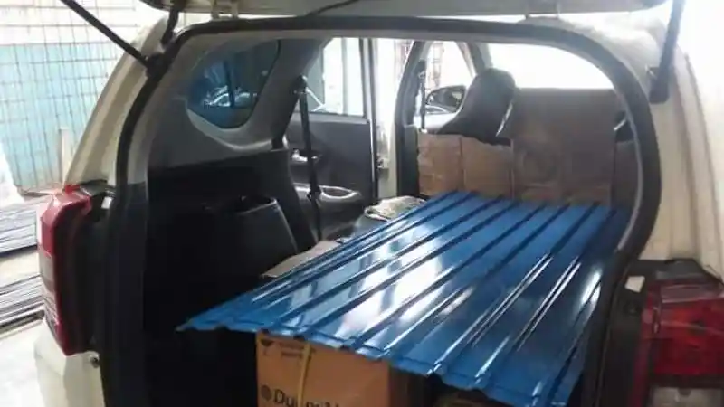 Foto - Trend Calya Nekat Angkut Material Bangunan, Dari Semen sampai Batu Bata 