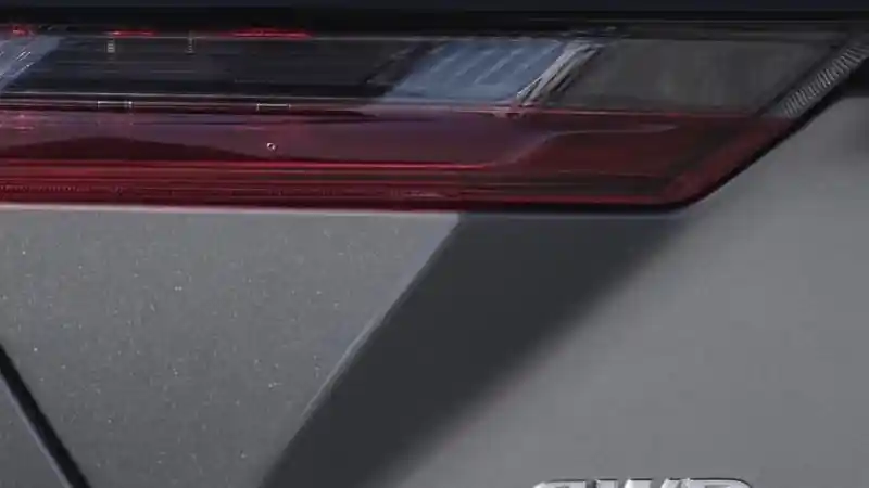 Foto - Toyota Camry Generasi Terbaru Diperkirakan Debut Dunia 14 November Mendatang