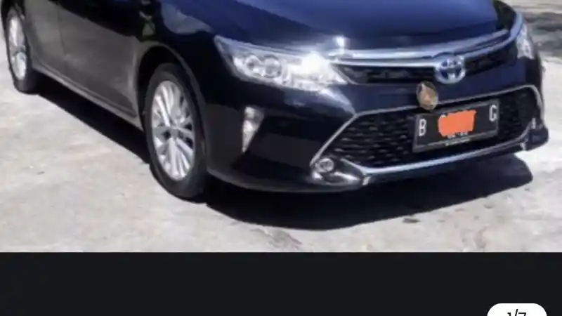 Foto - Toyota Camry Bekas Seharga LMPV