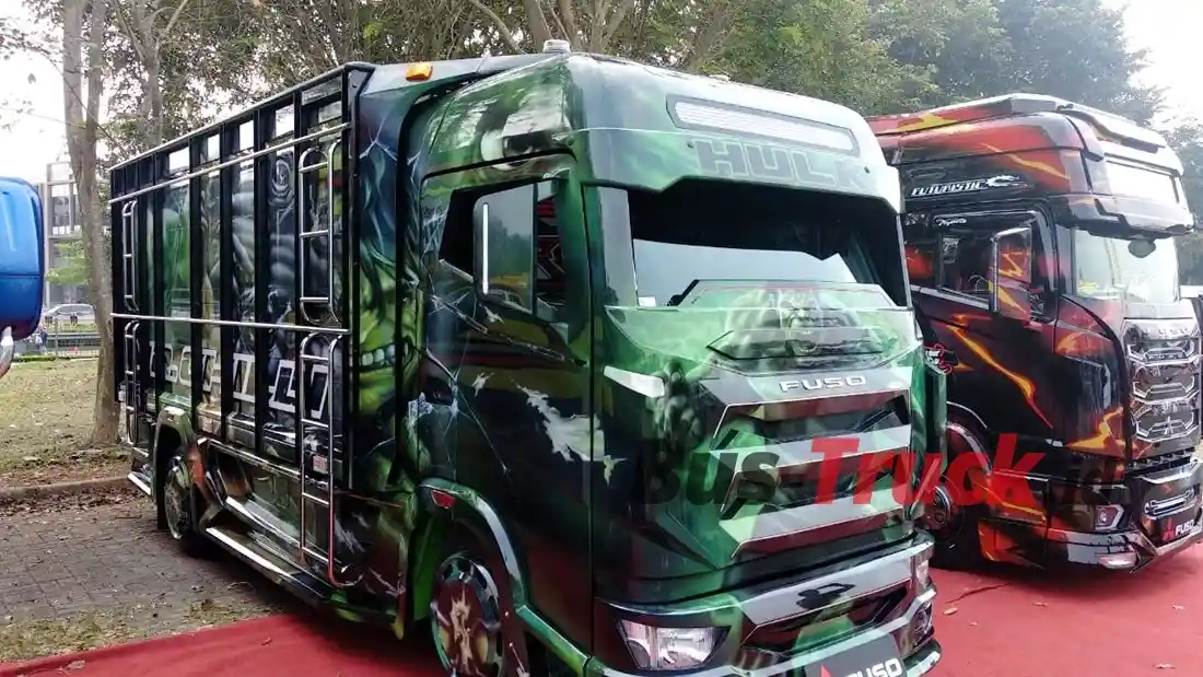 Foto - Mitsubishi Fuso Konsisten Bina Komunitas Canter
