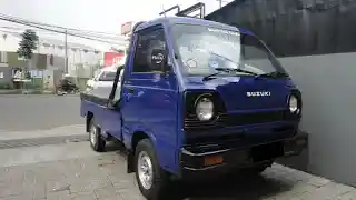 Foto - Suzuki Carry 1000, Si Legenda Pikap Bermesin Seliter