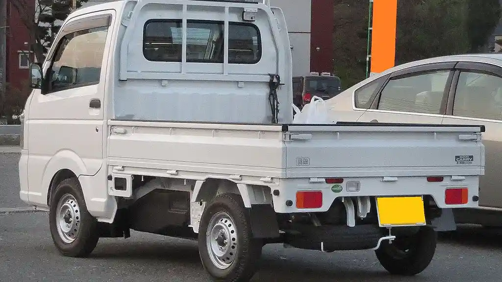 Foto - Suzuki Carry Versi Jepang, Seperti Apa Bedanya Dengan Di Sini?