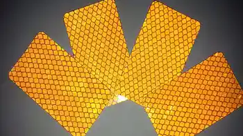 Foto - Dishub DKI Jakarta Wajibkan Pasang Stiker Reflektor 