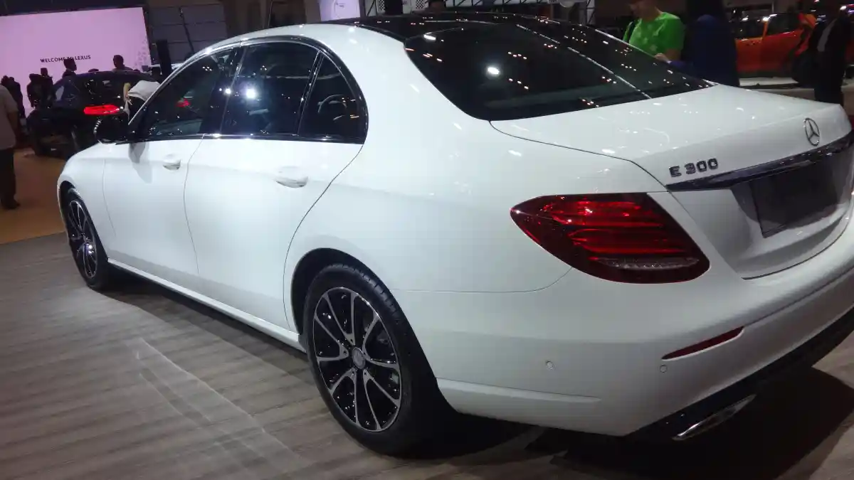 Foto - Totalitas Kampanye Penjualan, Booth Mercedes-Benz di GIIAS 2017 Akan Jadi Sejarah Baru