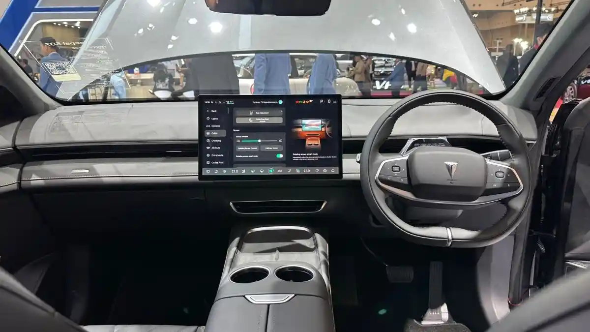 Foto - GALERI: Changan Deepal SO7 (19 FOTO)