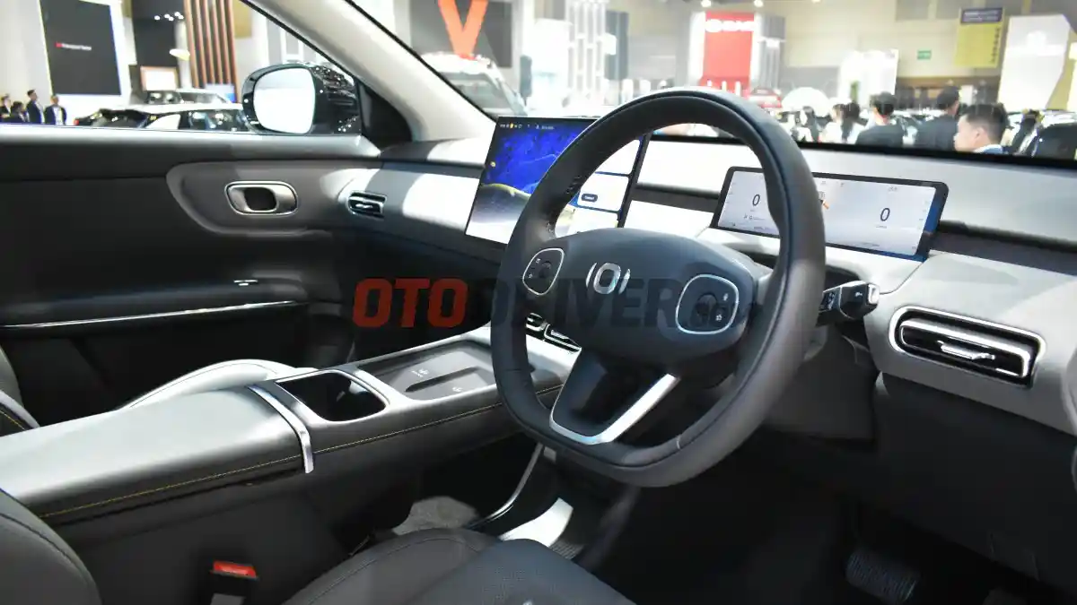Foto - Changan Nevo Q05 Pro vs Max, Bedah Perbedaan Rp50 Juta Antara Keduanya