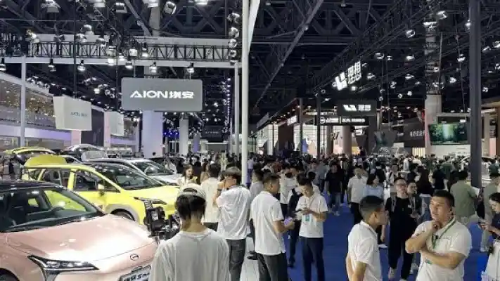 Foto - Pemerintah Kota Ini Gelontorkan Insentif Untuk Ganti 300.000 Mobil Tua Dengan EV