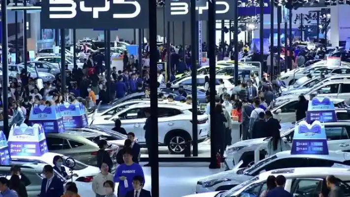 Berita - Pemerintah Kota Ini Gelontorkan Insentif Untuk Ganti 300.000 Mobil Tua Dengan EV