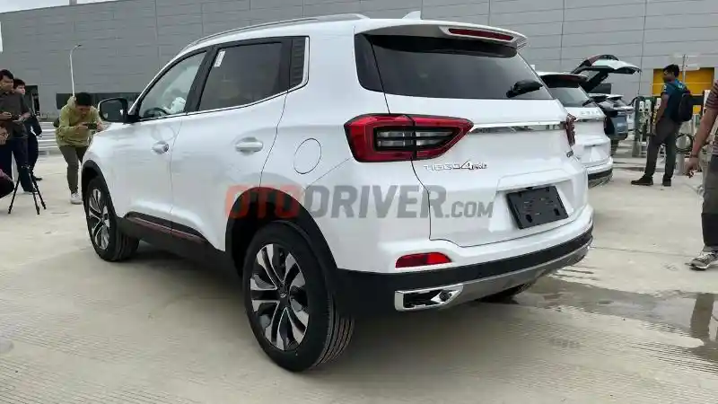 Foto - Chery Tiggo 4 Pro, Calon Penantang Honda WR-V Jika Masuk Indonesia (15 FOTO)