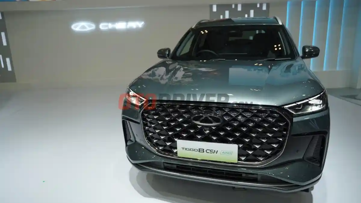 Foto - Cherry Hadirkan Dua Varian Baru Tiggo 8 CSH di GJAW 2025