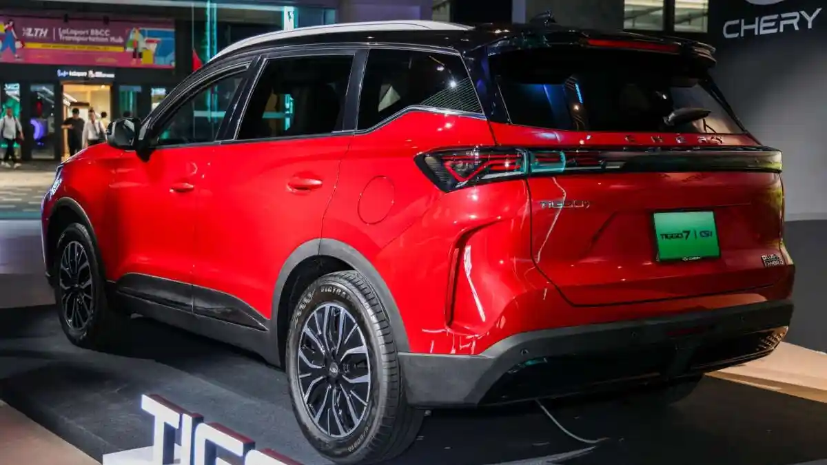 Foto - Chery Tiggo 7 PHEV Meluncur Di Malaysia, Intip Spesifikasinya