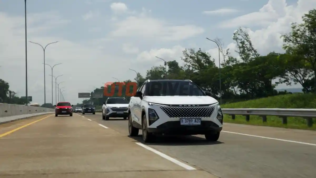 Berita - Berjibaku Di Atas Chery C5 CSH, Bisakah 1.000 KM Dalam Satu Tangki BBM?