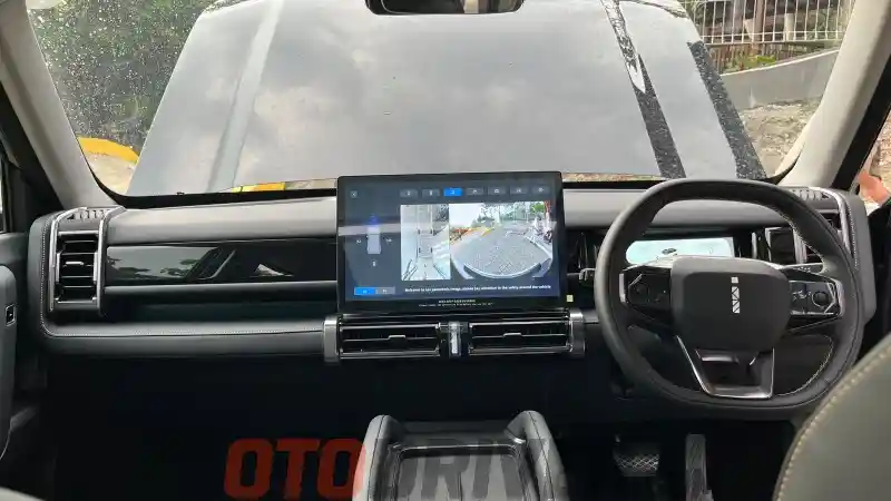 Foto - First Drive Chery J6: Sensasi SUV Listrik Off-road Pertama Di Indonesia