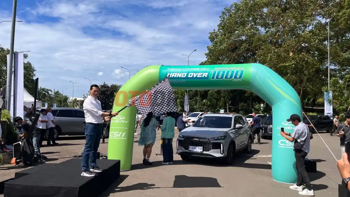 Foto - Chery Serahkan 1.000 Unit Tiggo Cross CSH Hybrid, Tegaskan Dominasi di Segmen Hybrid SUV