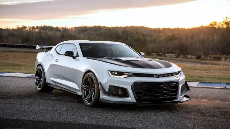 Berita - Chevrolet Camaro Kini Pakai Transmisi Matic 10 Percepatan