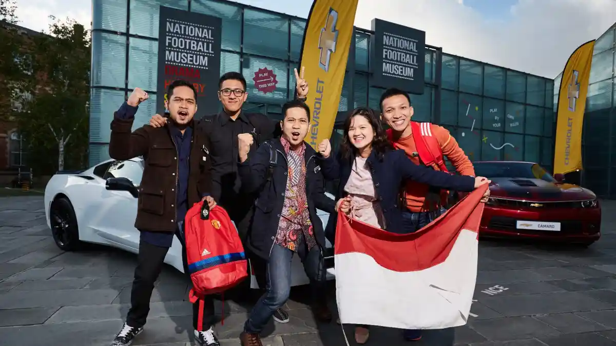 Berita - Chevrolet Indonesia Sukses Wujudkan Mimpi Penggila MU Bertandang Ke Inggris