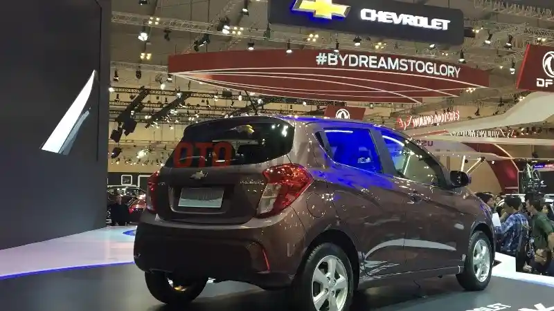 Foto - GALERI FOTO: Chevrolet Spark Premier Facelift 2018 (11 Foto)