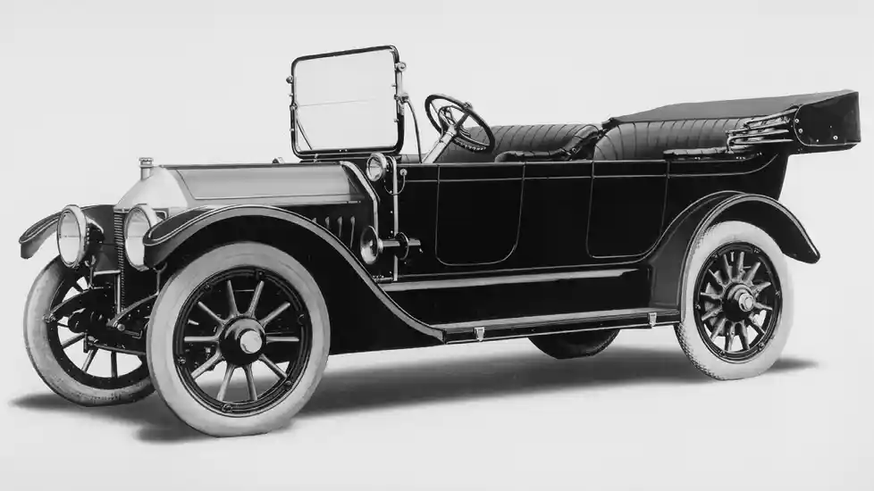 Foto - Inilah Mobil-Mobil Pertama Pabrikan Mobil kondang