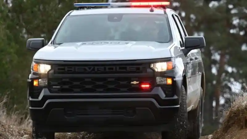 Berita - Polisi AS Andalkan Pikap 335 Hp Untuk Patroli 