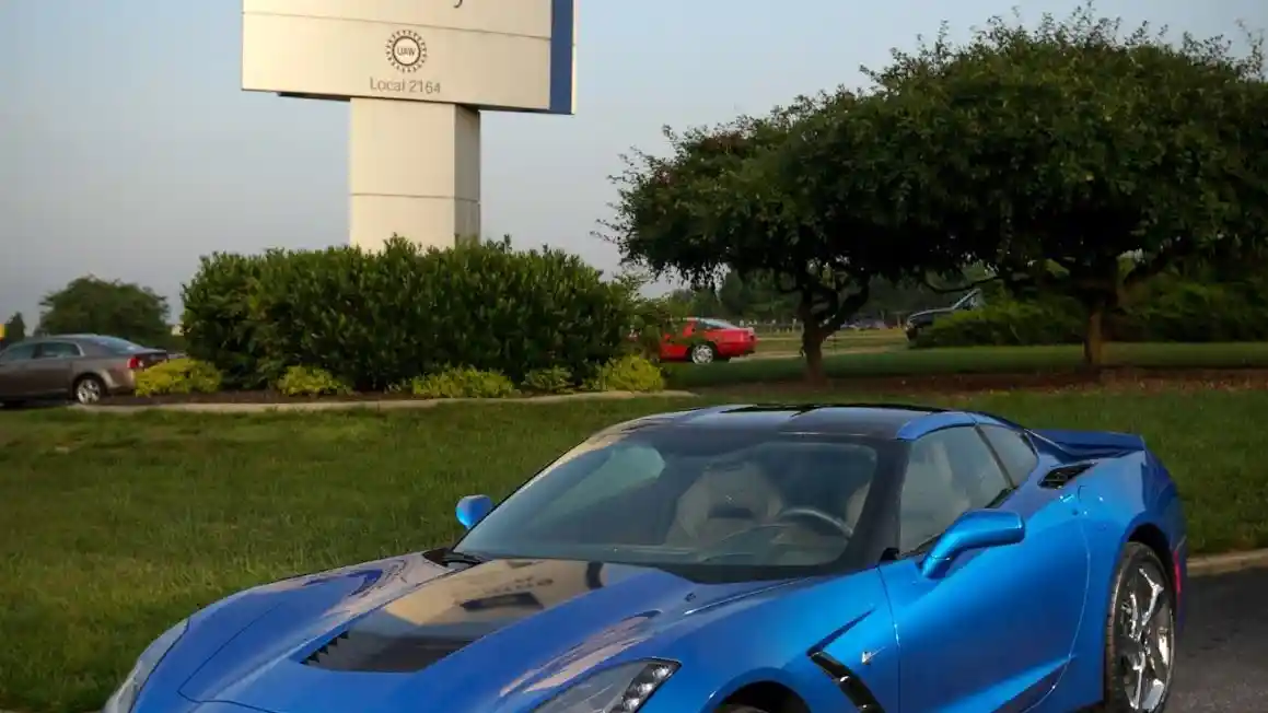 Berita - Chevrolet Hentikan Sementara Produksi Corvette