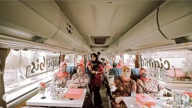 Bus - Mau Ngopi Dalam Bus di Ciamis? Ikut Cikobis Saja