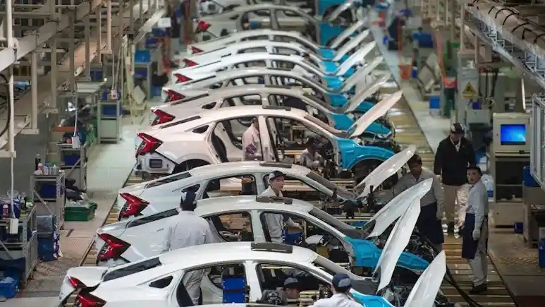 Berita - Kebangkitan Industri Otomotif di Cina, Penjualan Naik di April
