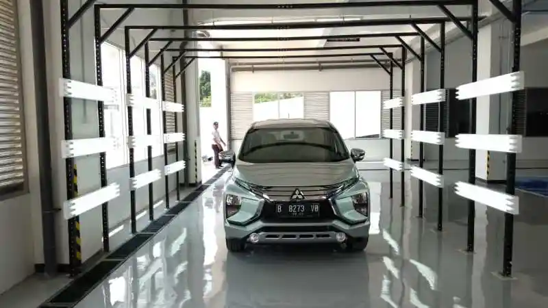 Foto - Mitsubishi Resmikan 2 Dealer Baru Dalam Sehari