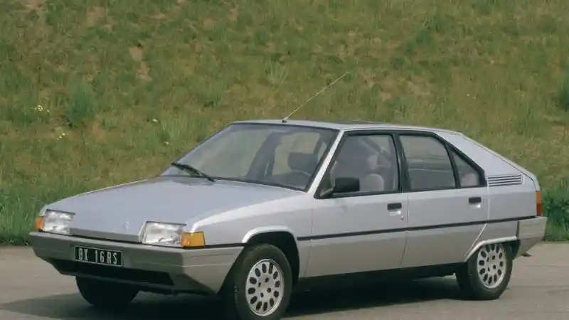 Foto - Citroen Lawas Kini Bisa Servis Di Bengkel Resmi, Tapi...