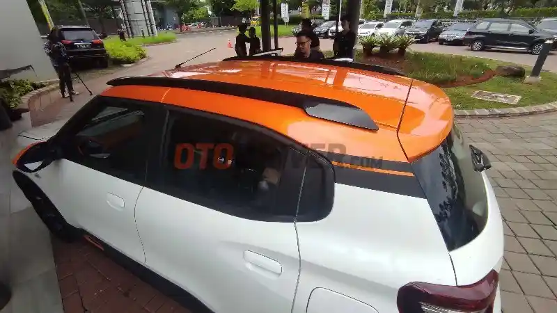 Foto - Ini Pilihan Warna dan Harga Mobil Citroen C3