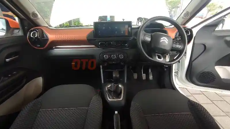 Foto - Tes Lengkap: Citroen C3 di Jalan Indonesia