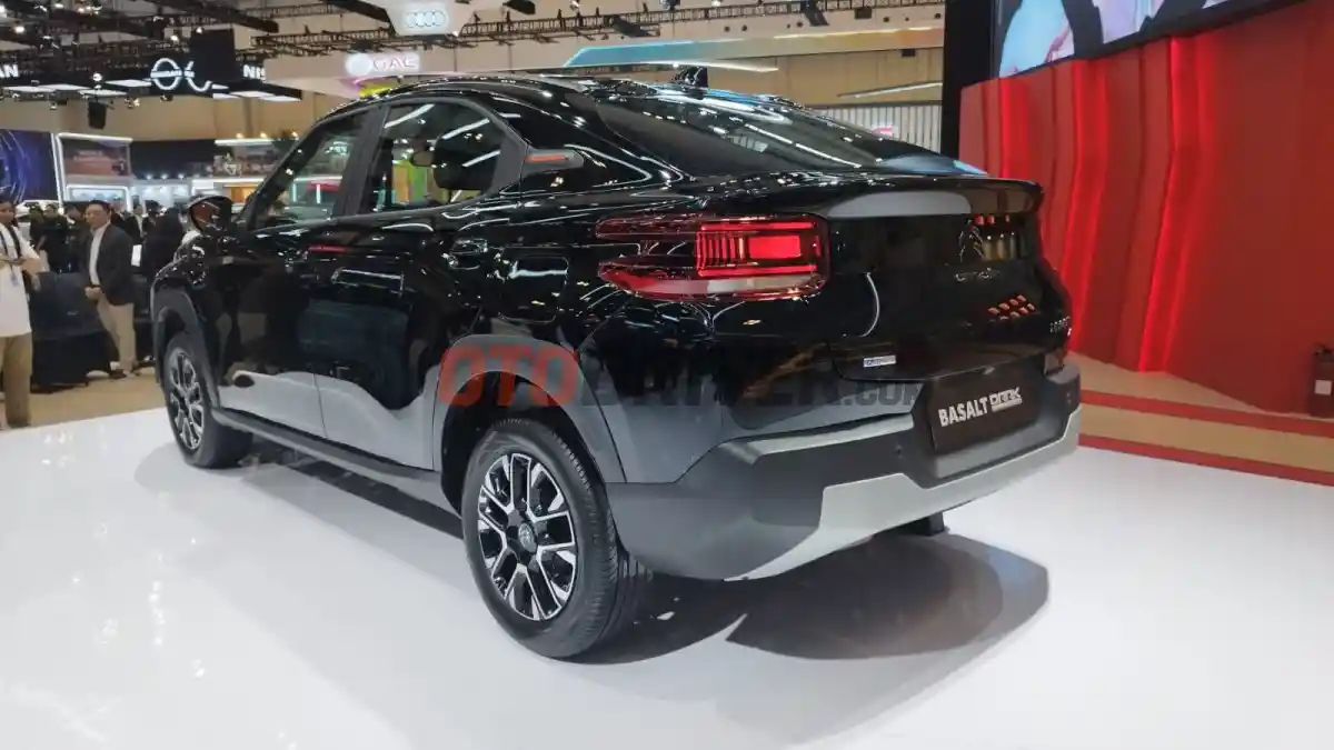 Foto - Citroen Basalt Dijual Di GIIAS 2025 Mulai Rp 360 Jutaan, Opsi SUV Perkotaan