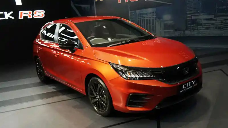 Berita - Asyik ….Harga Honda City Hatchback Beda Tipis Dengan Jazz RS