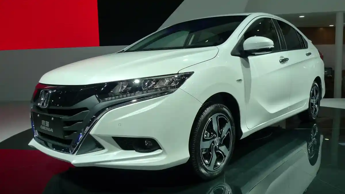 Foto - Honda City Liftback Meluncur di Tiongkok. Ini Harga Dan Detailnya