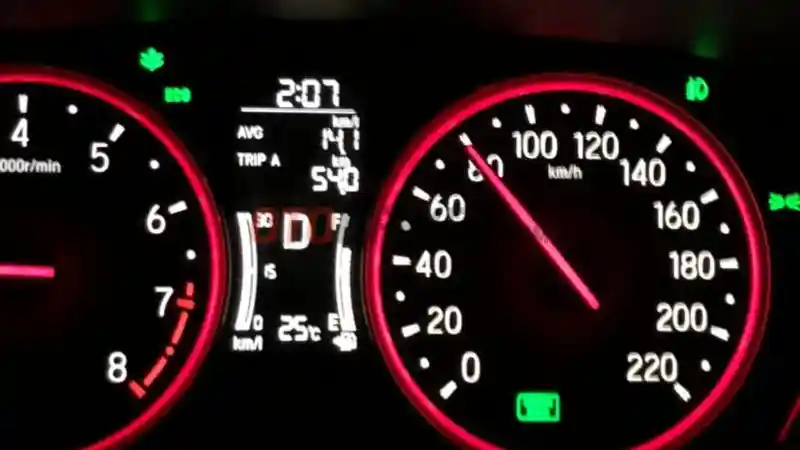 Foto - Konsumsi BBM City Hatchback Lebih Baik Dari Jazz? Ini Faktanya 