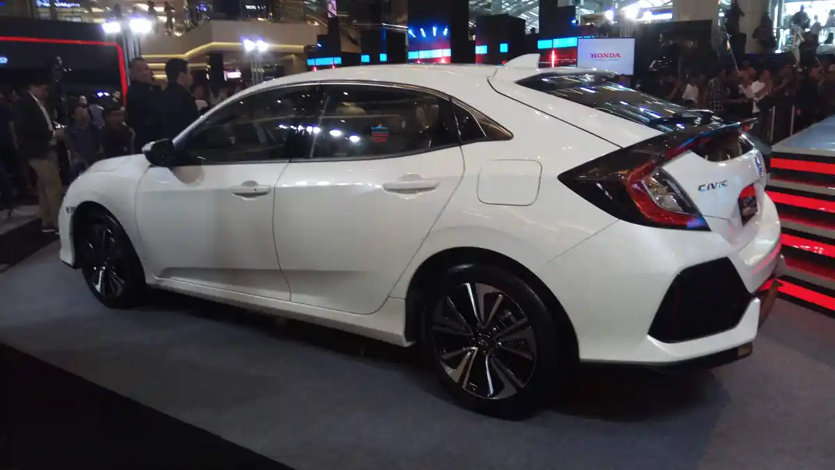 Foto - Mengapa Honda Civic Turbo Hatchback Tidak CKD? Padahal Bisa Lebih Murah