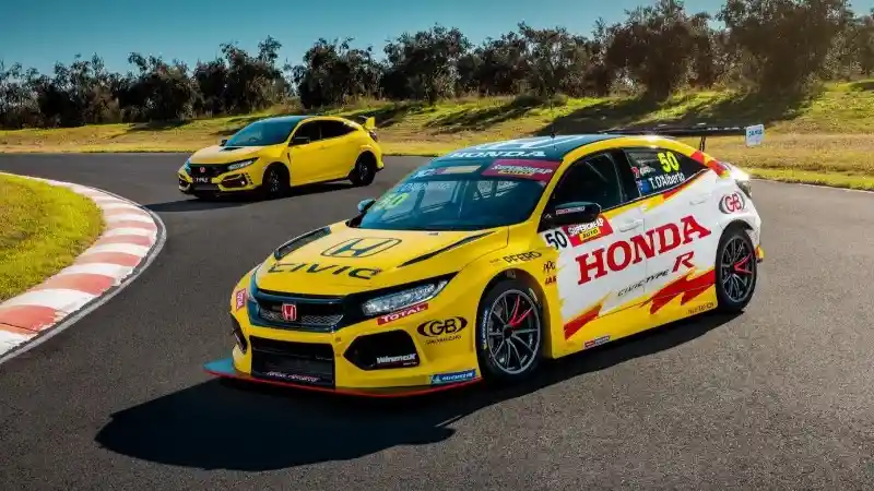 Foto - Honda Civic Type R Limited Edition Pecahkan Rekor Lap Tercepat