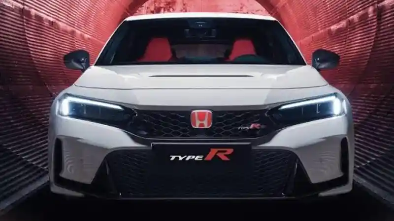Foto - Honda Civic Type R 2023 Dijual Rp 700 Jutaan, Punya Tenaga Buas