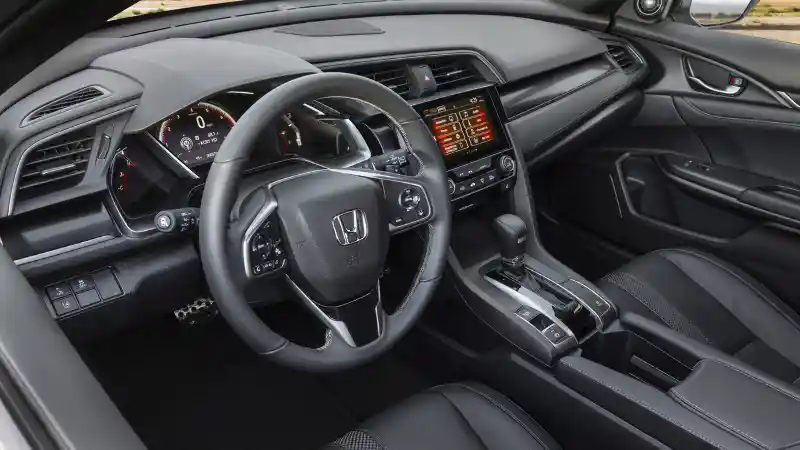 Foto - Honda Civic Hatchback Facelift Hadir Di Amerika Serikat