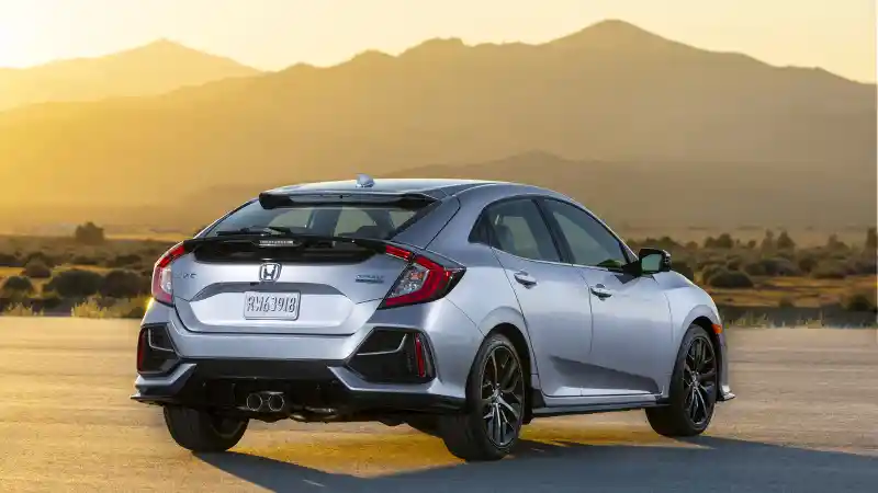 Foto - Honda Civic Hatchback Facelift Hadir Di Amerika Serikat