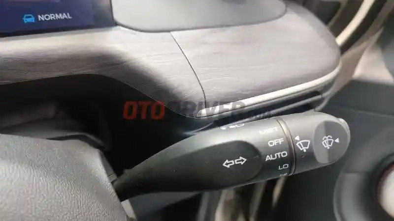 Foto - Wuling Cloud EV Dirancang Khusus Untuk Setir Kanan