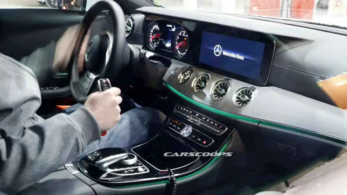 Foto - Ini Dia Bocoran Mercedes-Benz CLS Terbaru, Siap Melantai di Amerika Serikat