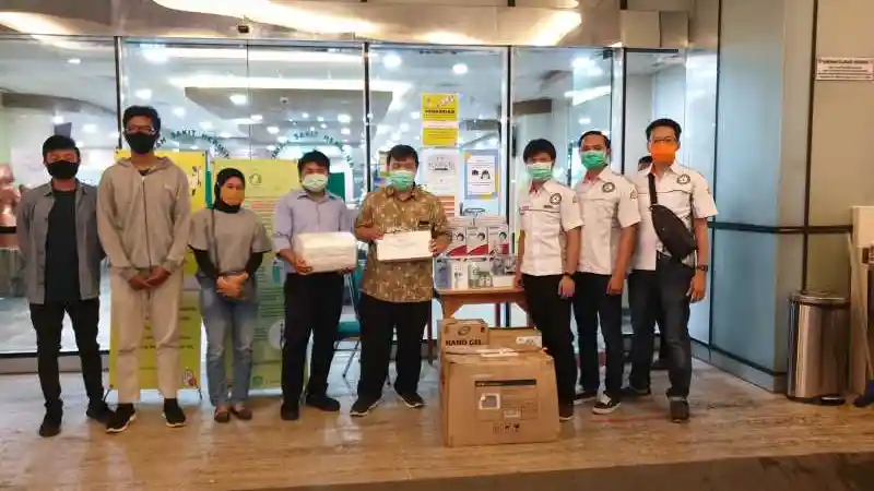 Foto - Komunitas Mercy ini Kumpulkan RP 78 Juta Untuk Lawan Covid-19