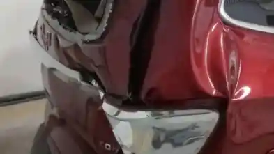 Foto - Beredar Penampakan Kondisi Wuling Confero Bekas Ditabrak Tronton (5 Foto)