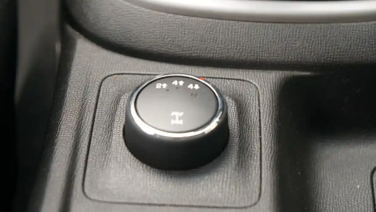 Foto - FIRST DRIVE: Chevrolet Colorado LT 2017