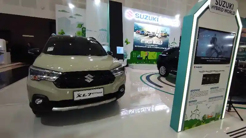 Berita - Penjualan Hybrid Naik, Suzuki Tampilkan Mobil Ramah Lingkungan