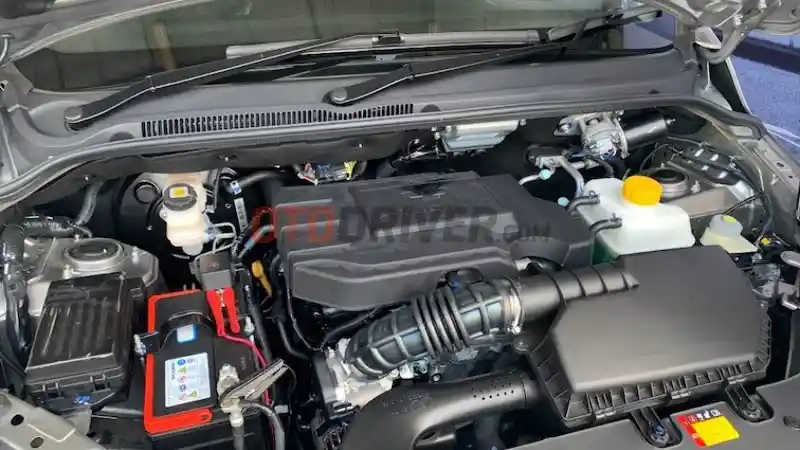 Foto - First Drive: Wuling Confero S ACT