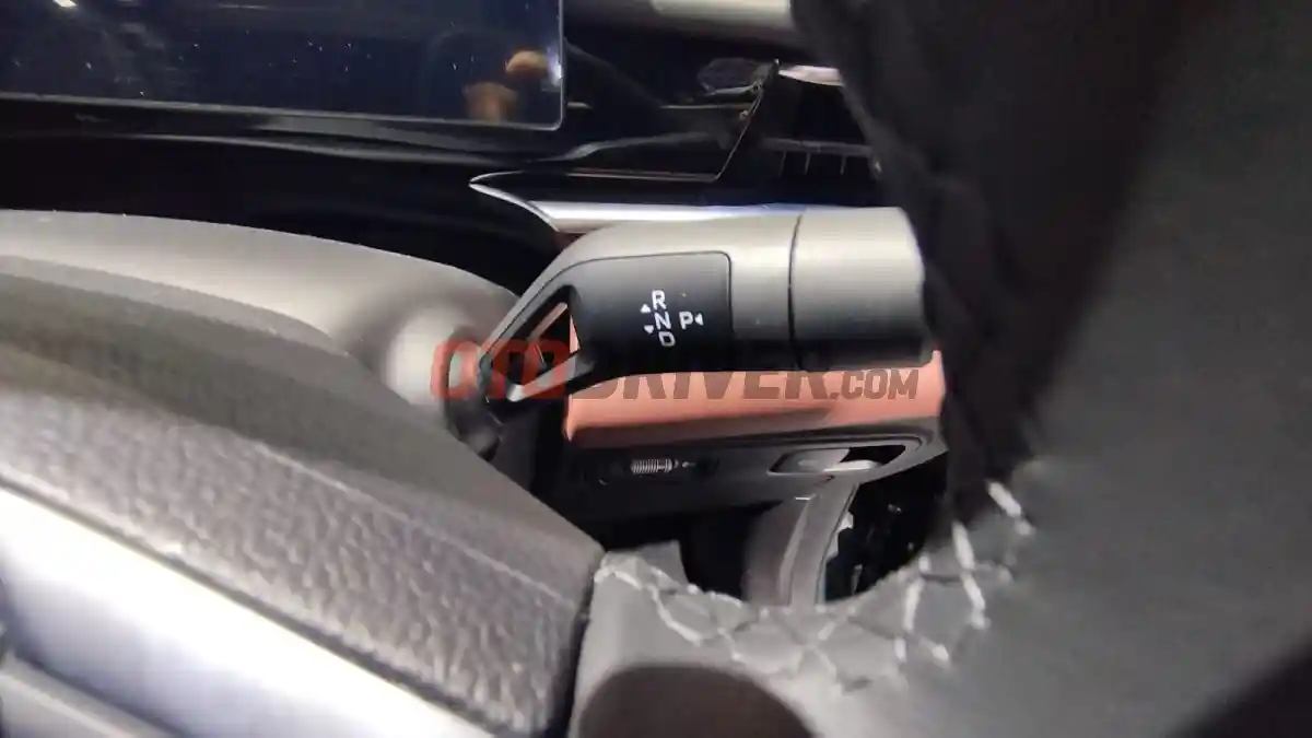 Foto - Performa Jadi Andalan, Geely Coolray Usung Mesin Bakar Murni Bertenaga 174 PS