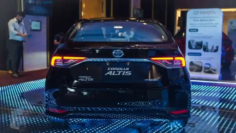 Foto - Beberapa Hari Lagi Meluncur di Indonesia, Corolla Altis Terbaru Resmi Dijual di Filipina